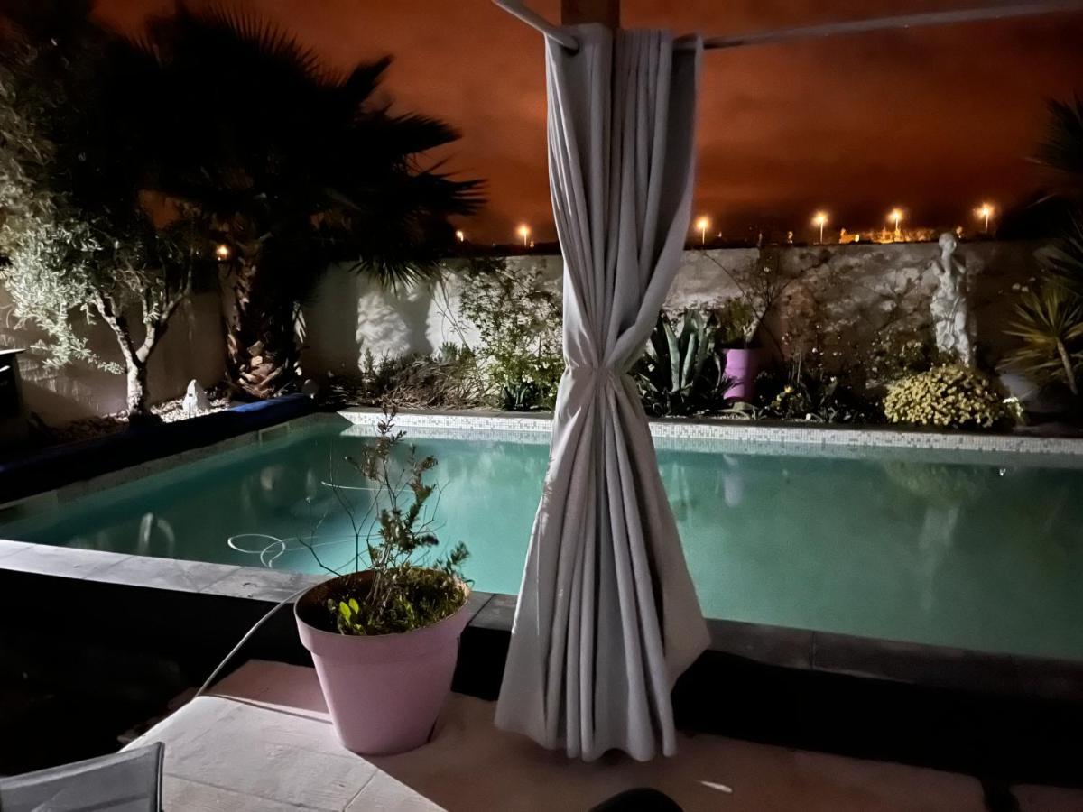 Villa Des Romieux Pinet  Exteriér fotografie